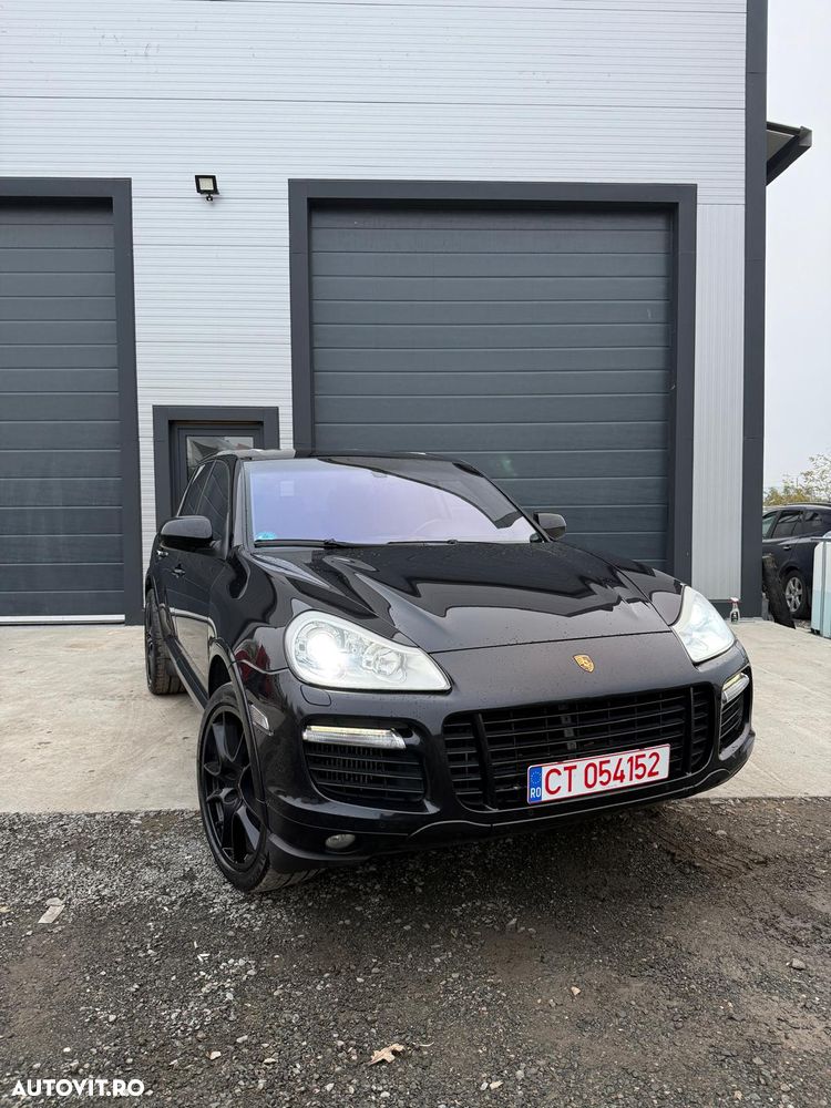 Porsche Cayenne Turbo Tip - 2