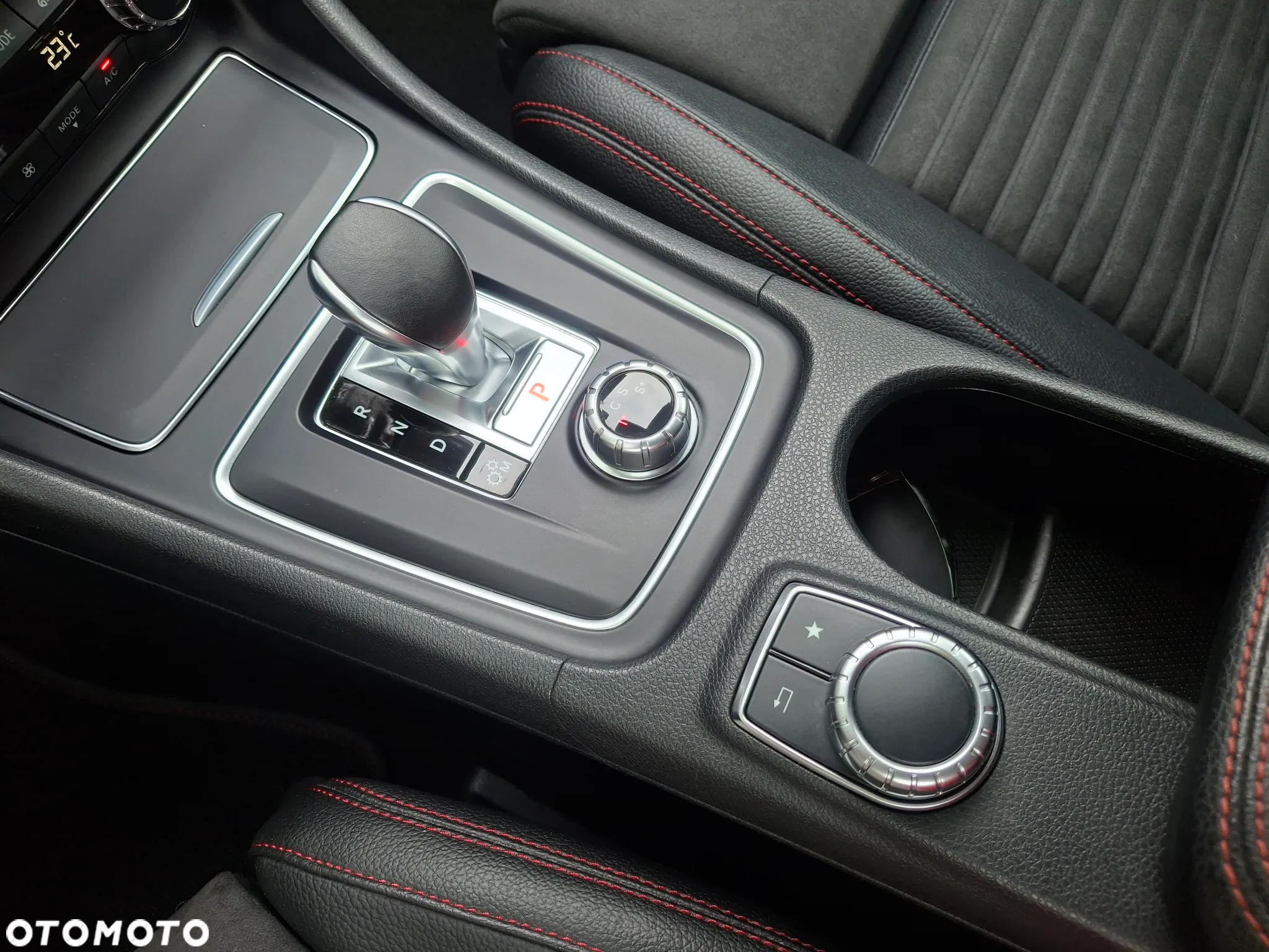 Mercedes-Benz Klasa A AMG 45 4Matic AMG Speedshift 7G-DCT - 11