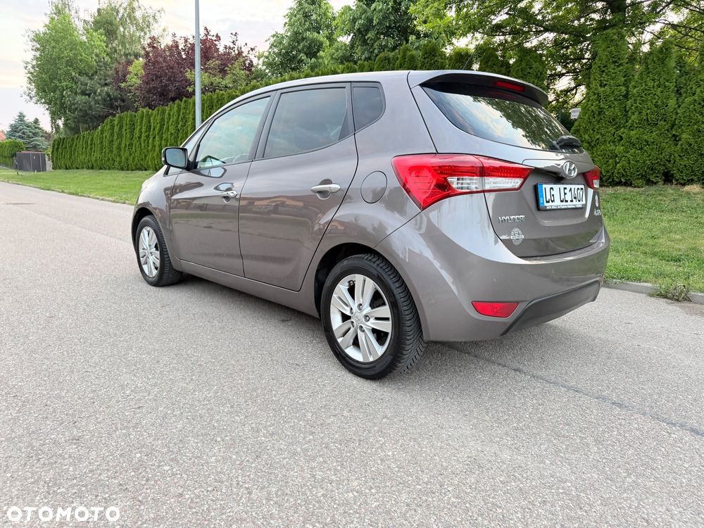 Hyundai ix20 - 16