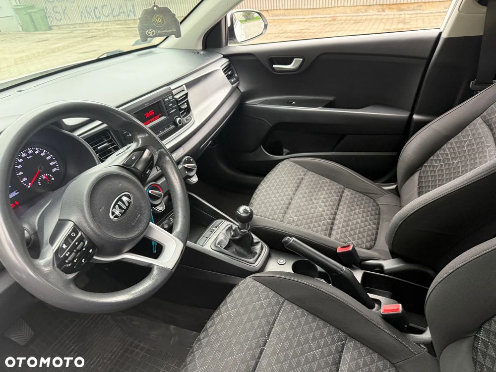 Kia Rio 1.2 M - 8