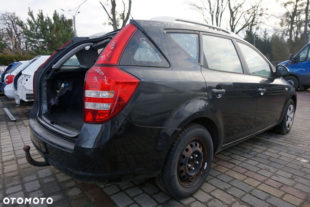 KIA CEED I KOMBI 2009 1K 1.6 CRDI D4FB 115KM S817 CZARNY na części - 5