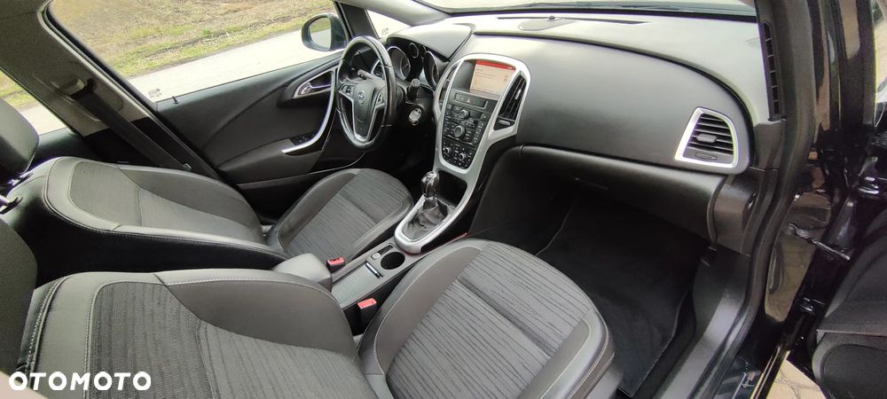 Opel Astra IV 1.4 T Energy EU6 - 22