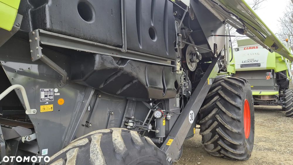 Claas Lexion 600 z hederem - 24