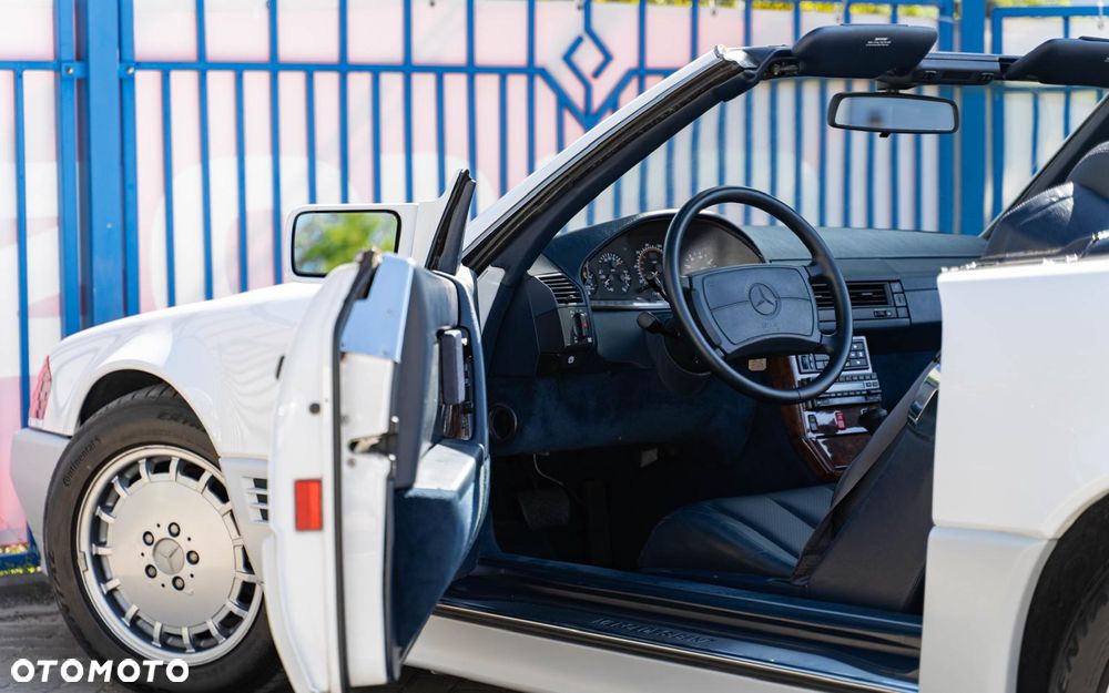 Mercedes-Benz SL - 22