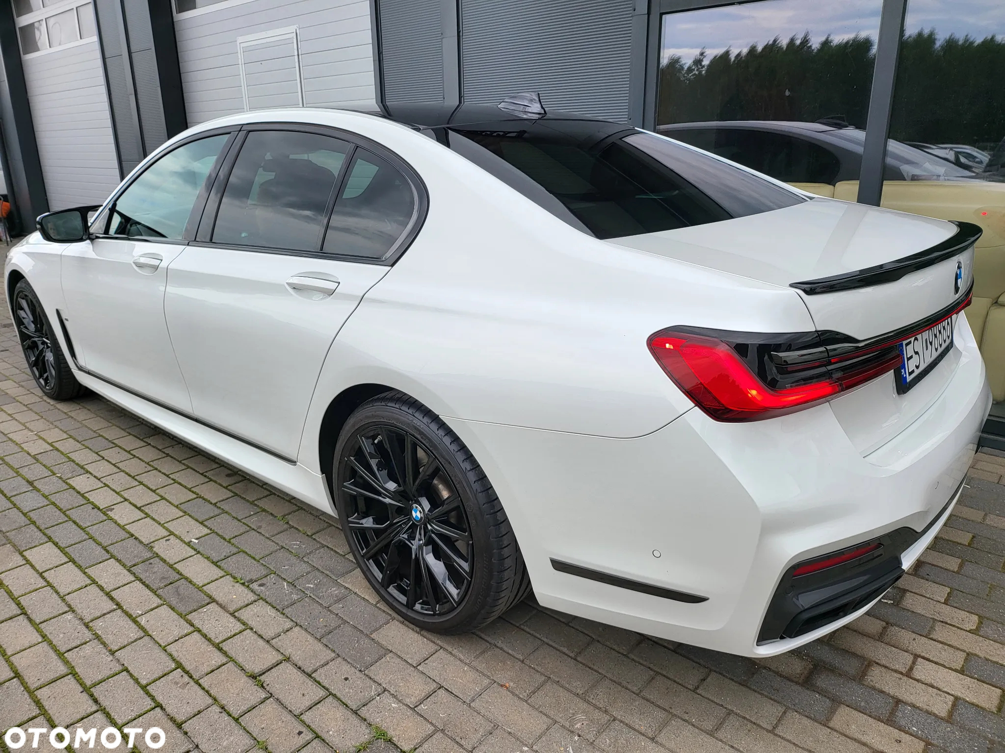 BMW Seria 7 730d xDrive sport - 31