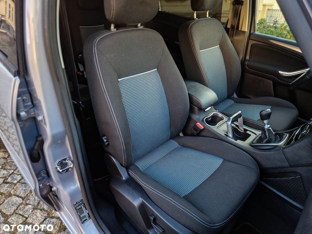 Ford Galaxy 2.0 TDCi Titanium - 13