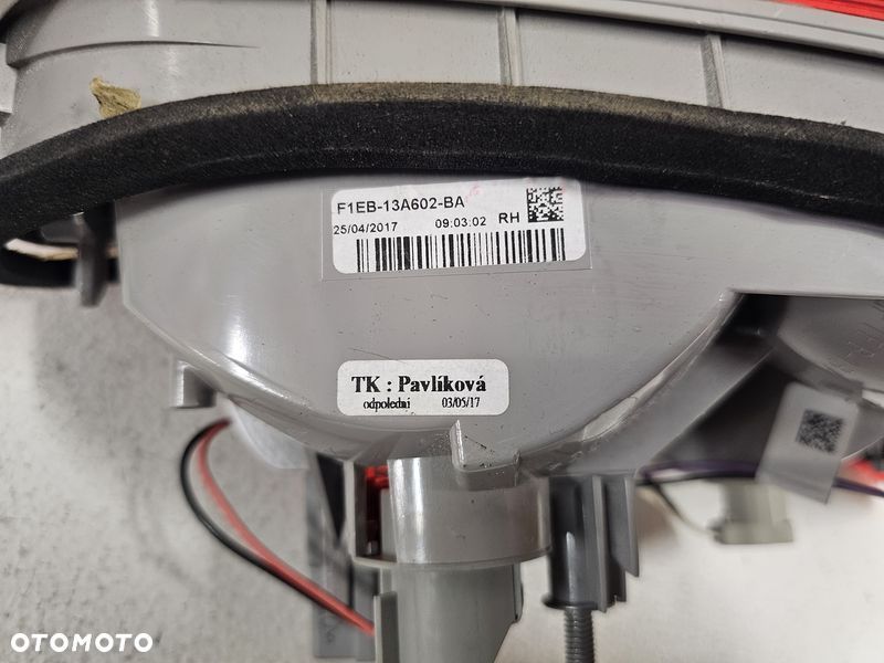 FORD FOCUS III MK3 KOMBI LIFT LAMPA PRAWY TYŁ PRAWA TYLNA W KLAPĘ F1EB-13A602-BA - 6