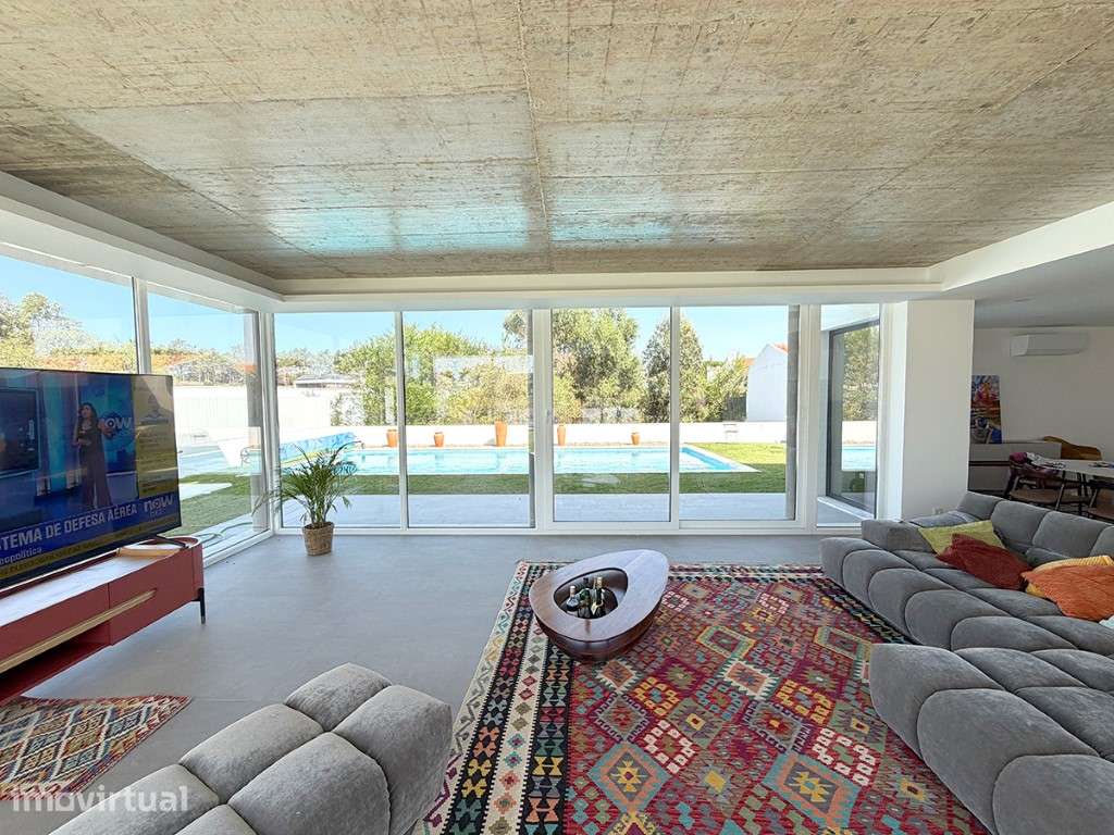 Moradia Contemporânea T4 | Piscina Aquecida | Jardim Privado | Arqu... - Grande imagem: 2/26