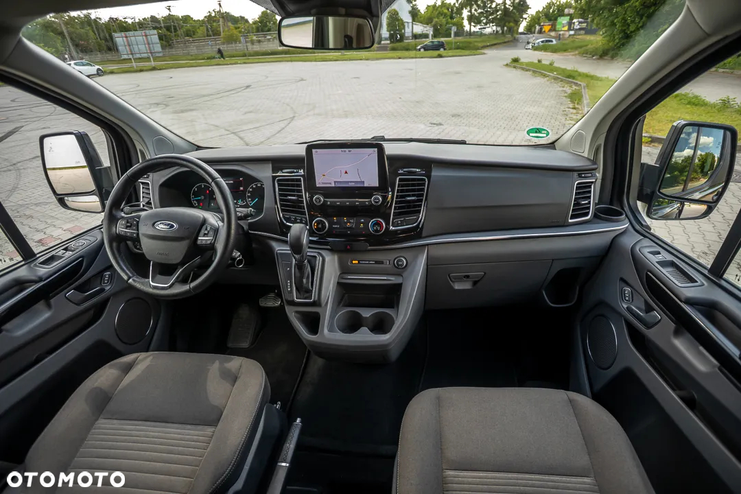 Ford Tourneo Custom 320 L2H1 VA Autm Titanium - 21