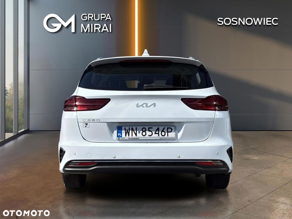 Kia Ceed - 4