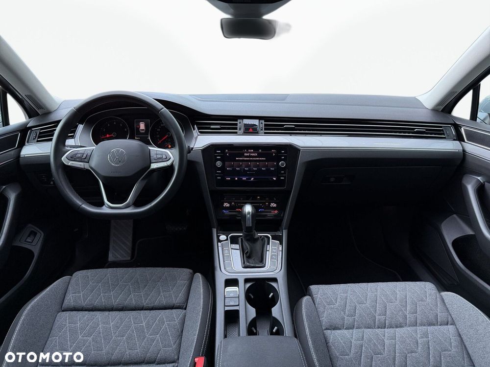 Volkswagen Passat - 37
