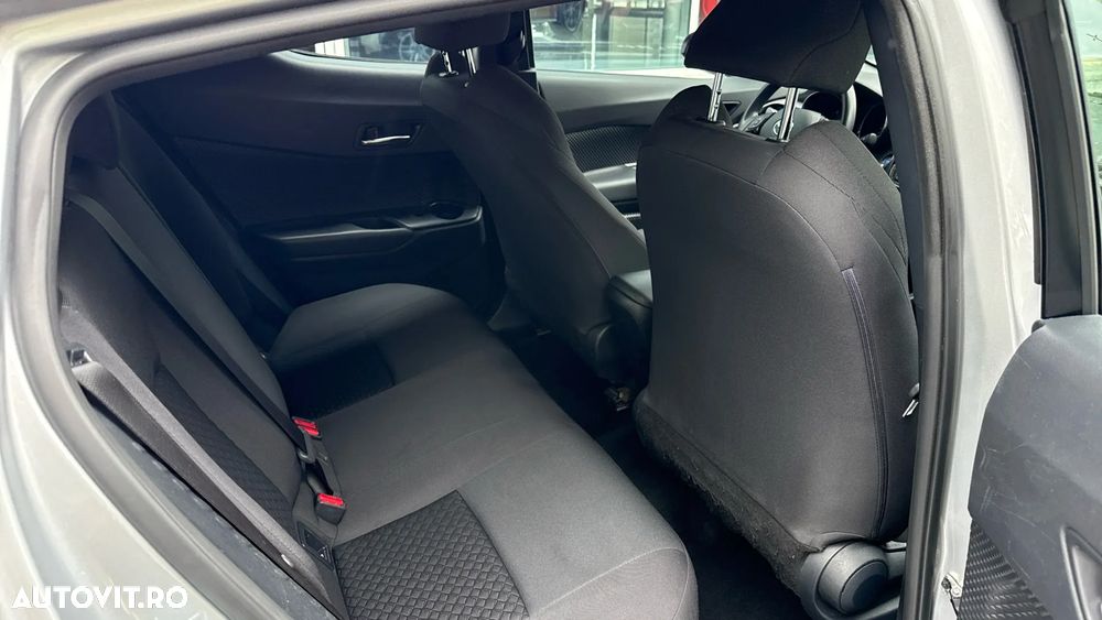 Toyota C-HR - 8