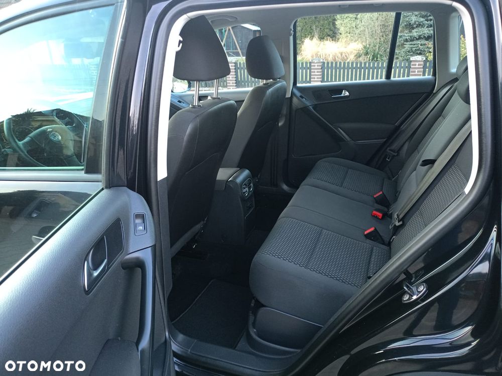 Volkswagen Tiguan - 11