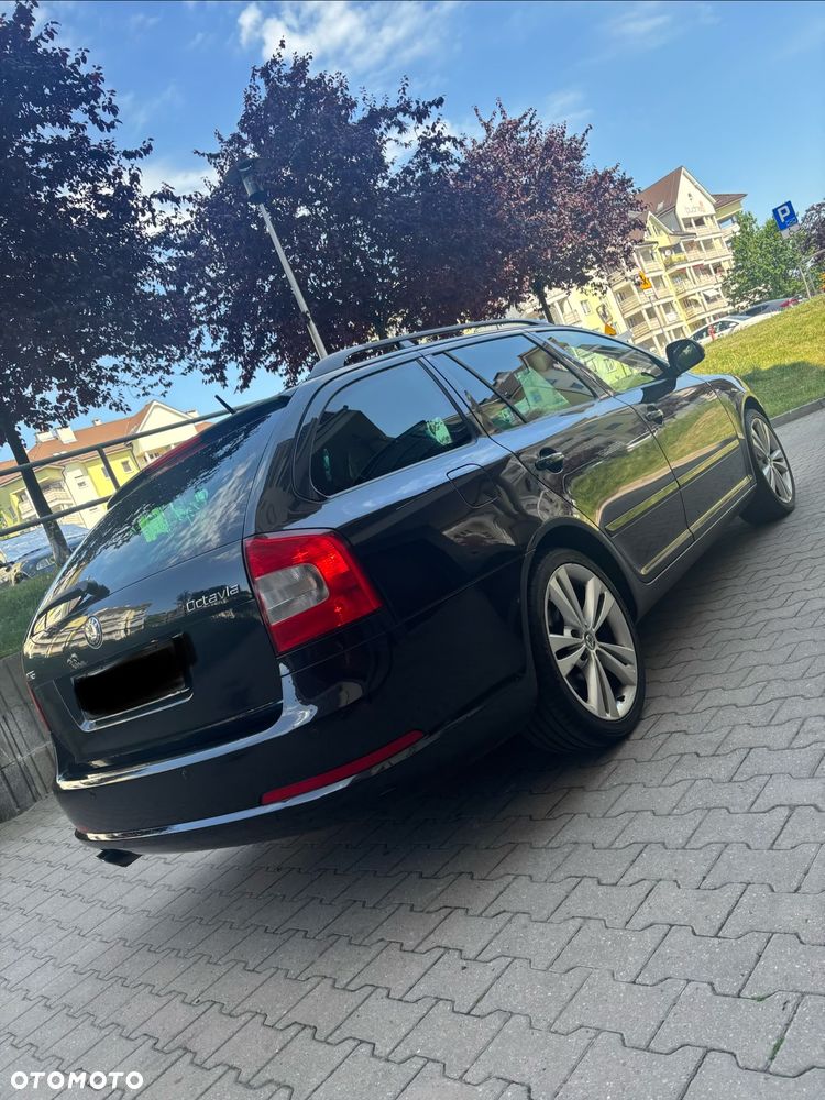 Skoda Octavia 2.0 TDI DPF RS - 5