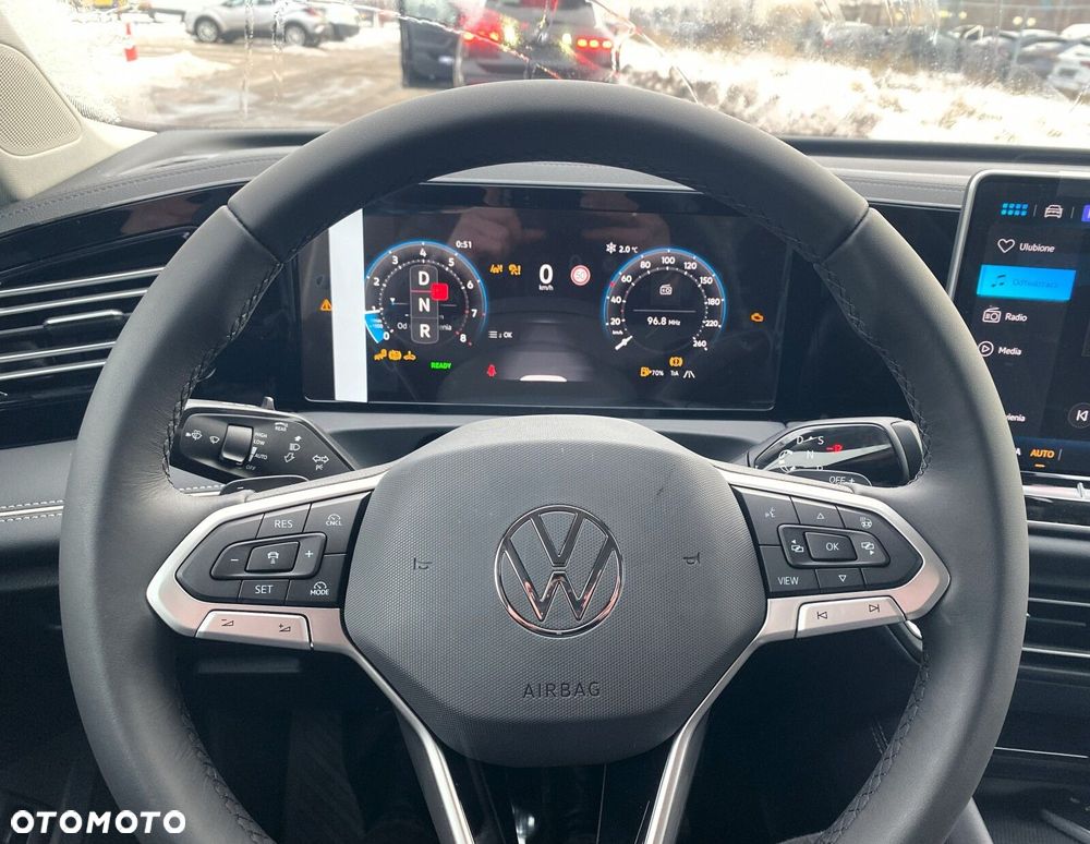 Volkswagen Tiguan - 12