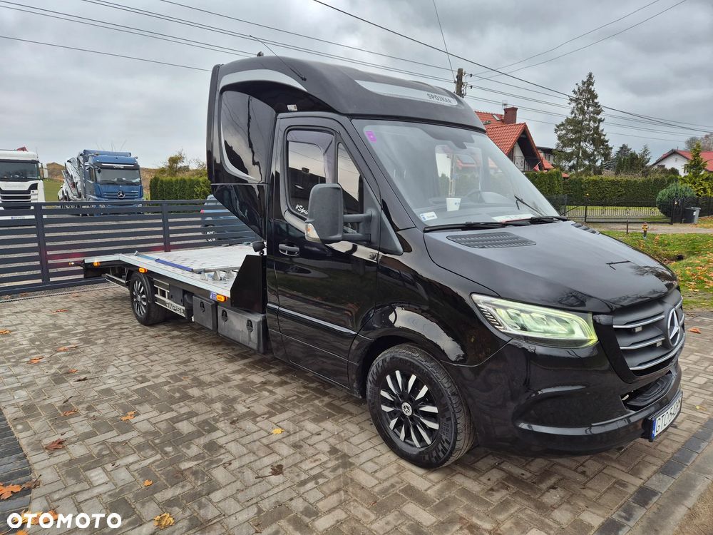 Mercedes-Benz Sprinter - 4