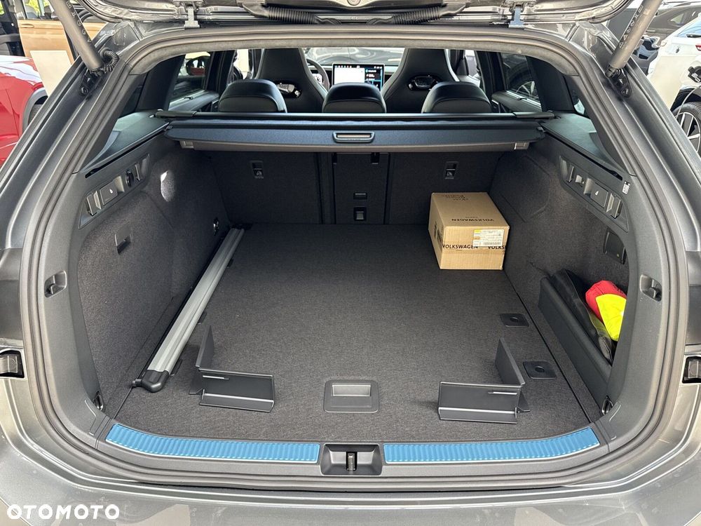 Volkswagen Passat - 18