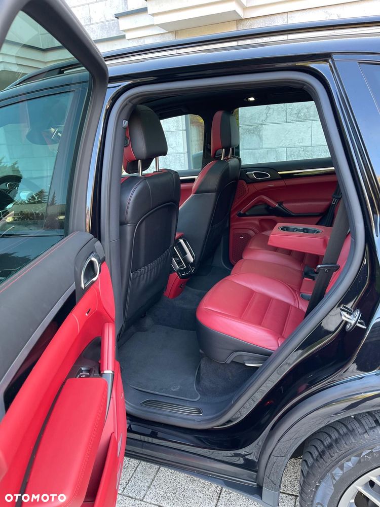 Porsche Cayenne Diesel Platinum Edition - 6