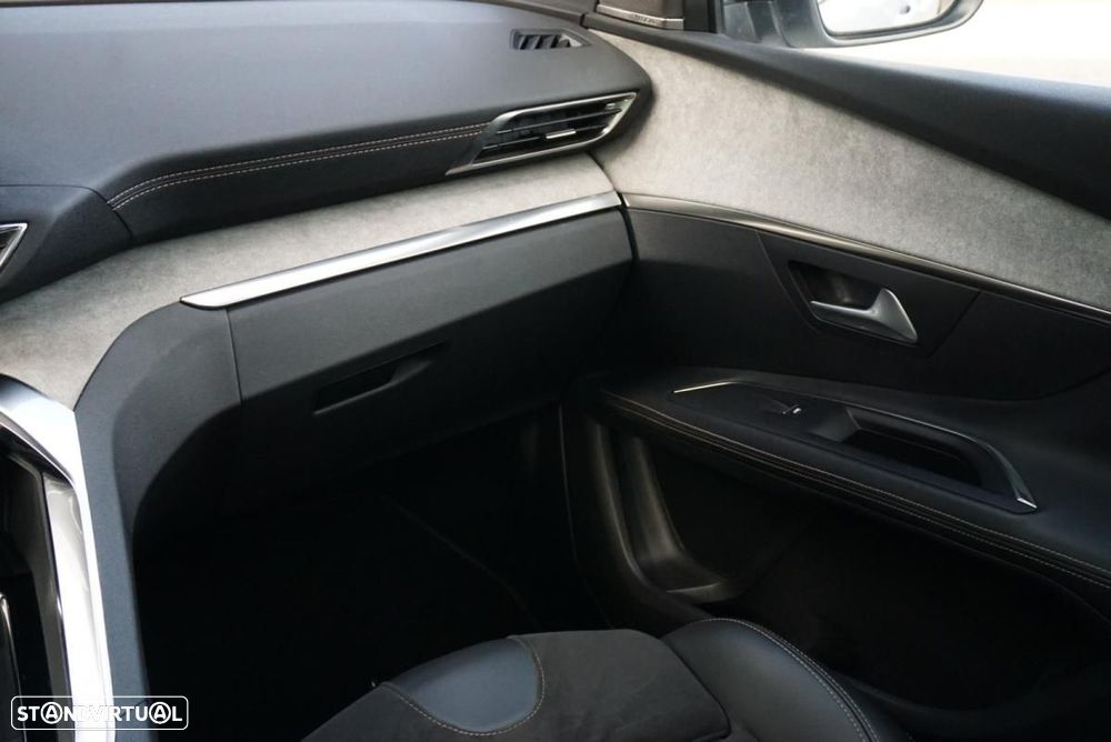 Peugeot 3008 1.5 BlueHDi GT EAT8 - 41