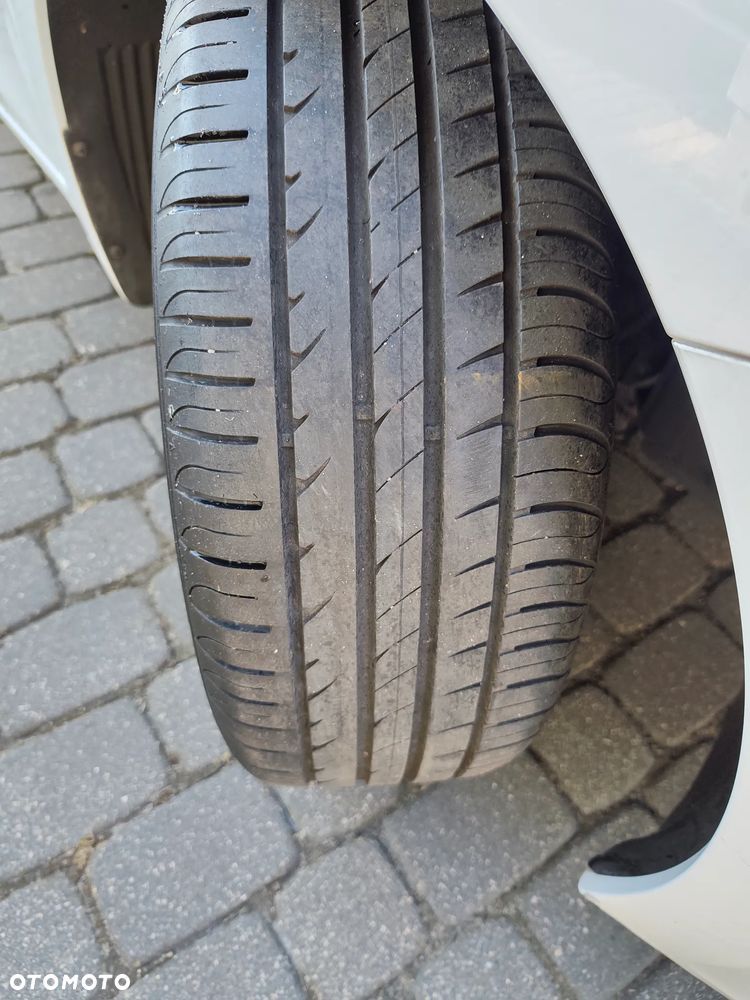 Kia Ceed 1.6 GDI Dream Team Edition - 9