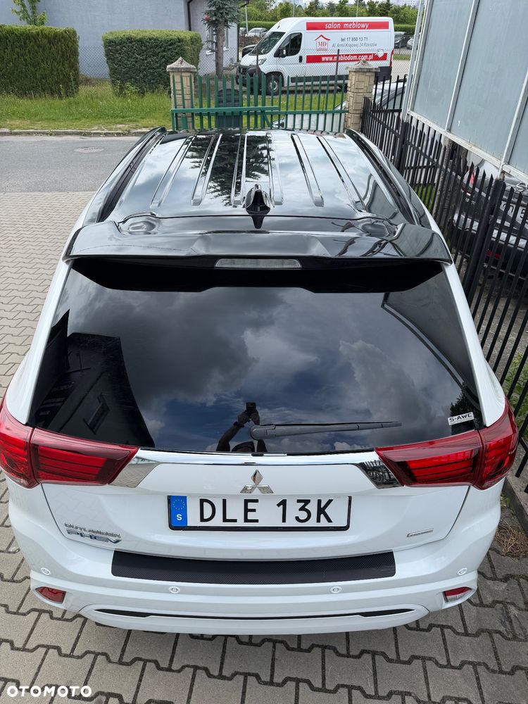 Mitsubishi Outlander 2.4 4WD Top - 3