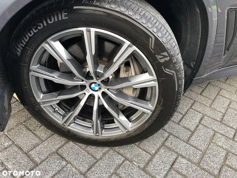 BMW X5 xDrive50i - 38