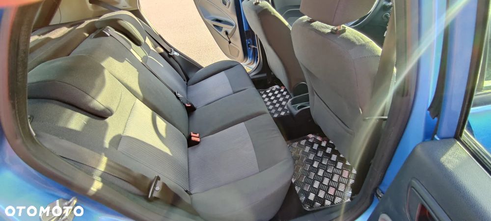 Ford Fiesta 1.25 Ambiente - 20