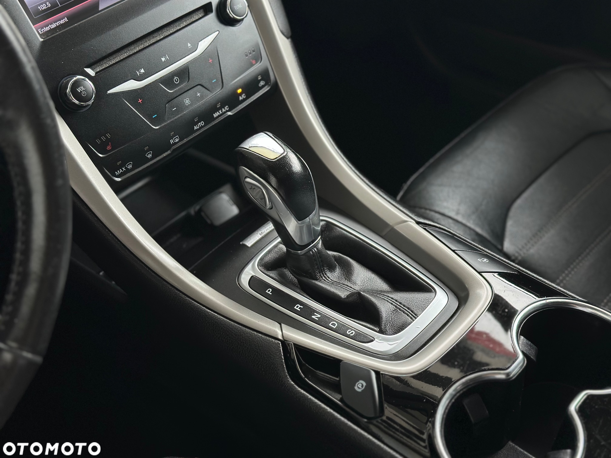 Ford Fusion - 23