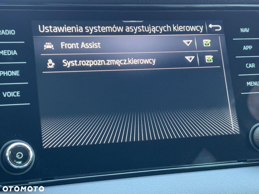 Skoda Karoq 1.5 TSI ACT Ambition DSG - 33