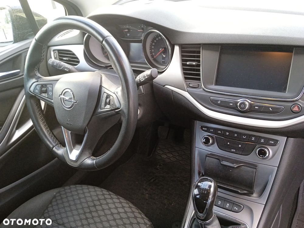 Opel Astra 1.6 CDTI Enjoy S&S - 11