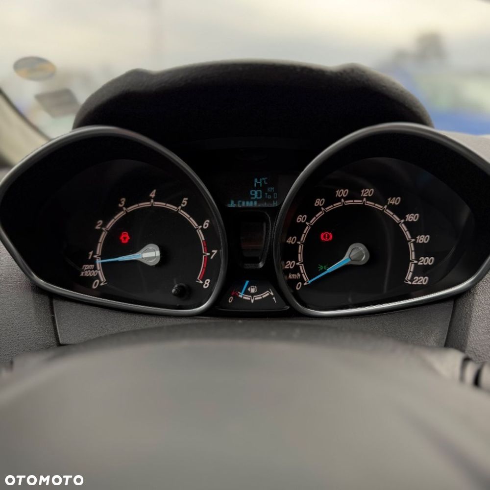 Ford Fiesta - 16