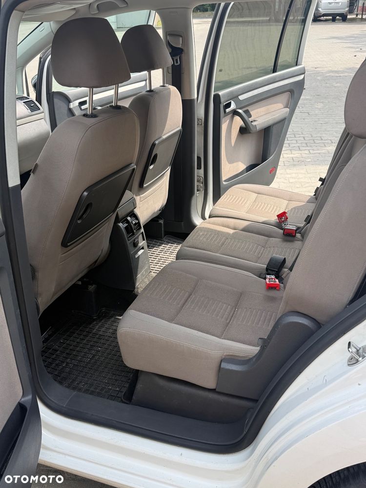 Volkswagen Touran 1.9 TDI Trendline - 8