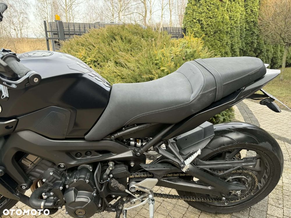 Yamaha MT - 8
