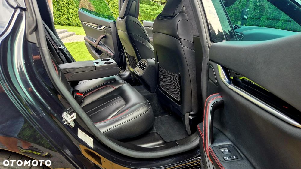 Maserati Ghibli Modena - 14