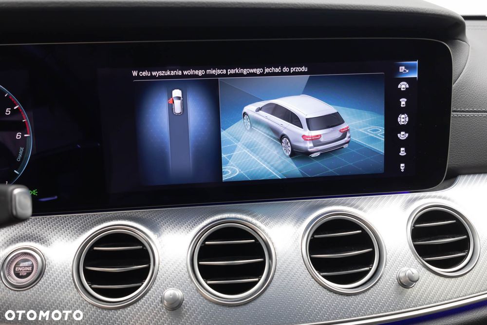 Mercedes-Benz Klasa E 300 de PHEV 4-Matic Avantgarde 9G-Tronic - 24