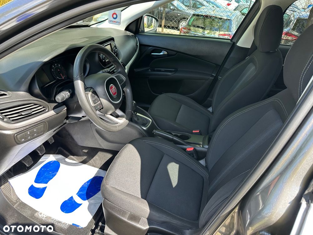 Fiat Tipo 1.4 16v Easy - 25