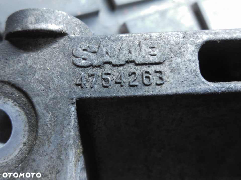 ŁAPA SILNIKA 4754263 SAAB 9-5 2.0 2.3T - 2