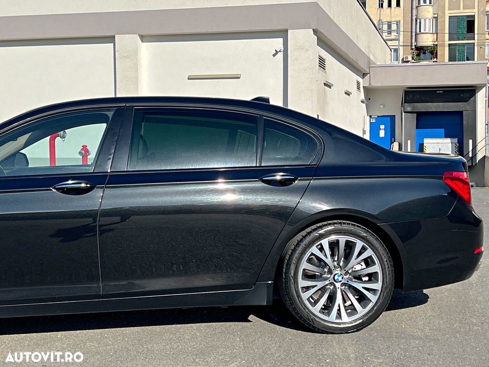 BMW Seria 7 750Ld xDrive Blue Performance Edition Exclusive - 11
