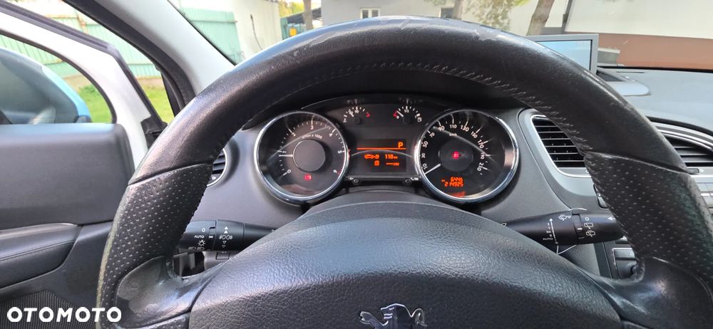 Peugeot 5008 2.0 HDi Allure - 25