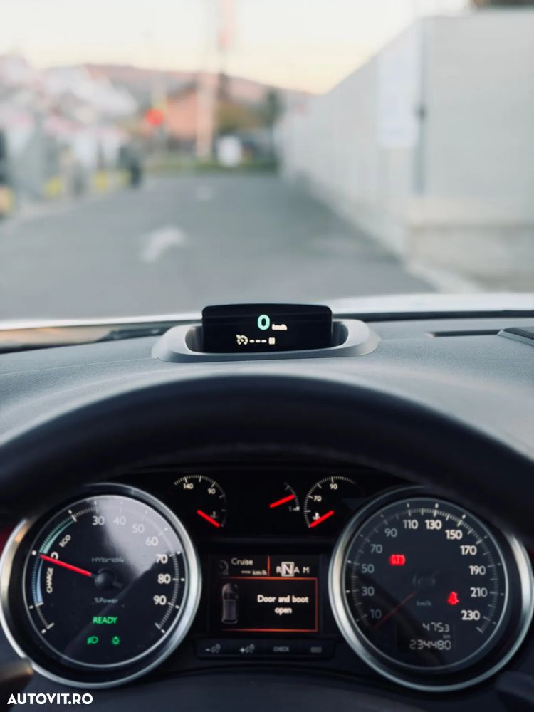 Peugeot 508 Hybrid4 - 19