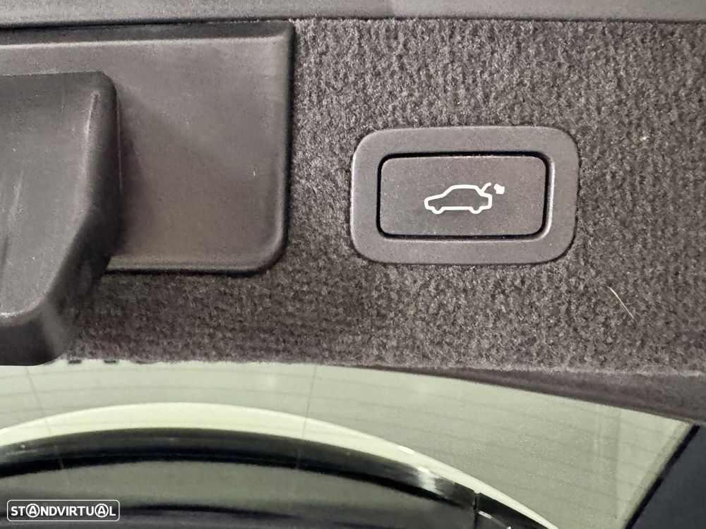 Jaguar XF Sportbrake 2.2 D R-Sport - 22