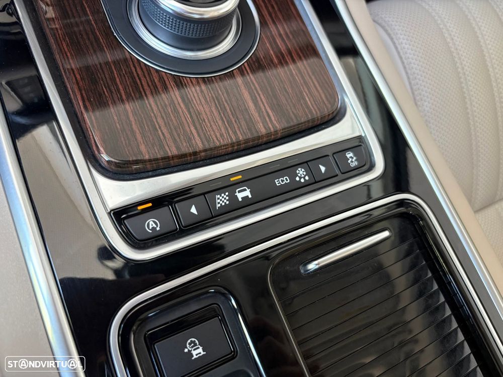 Jaguar XF 3.0 TDV6 Portfolio Aut. - 43