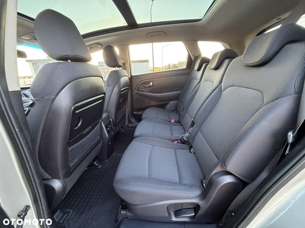 Kia Carens 1.7 CRDi Vision - 29