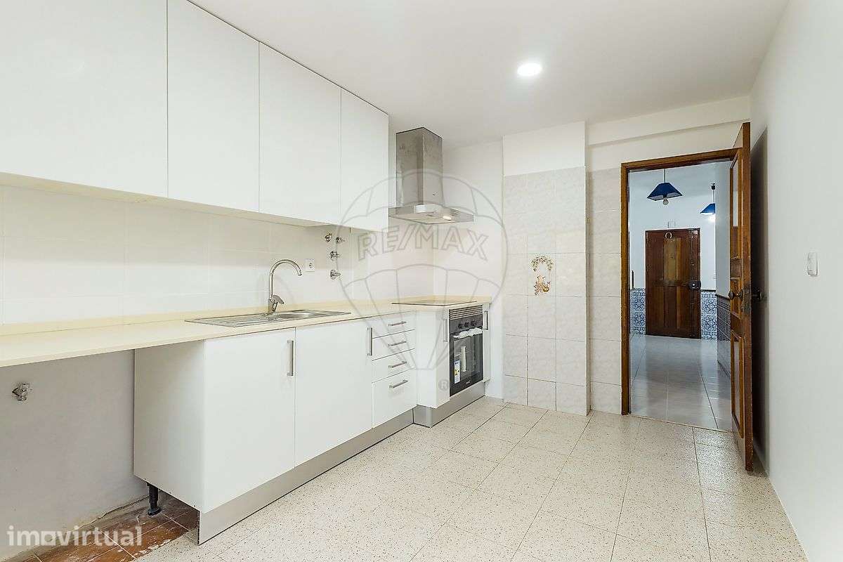 Apartamento T2 para arrendamento - Grande imagem: 2/15