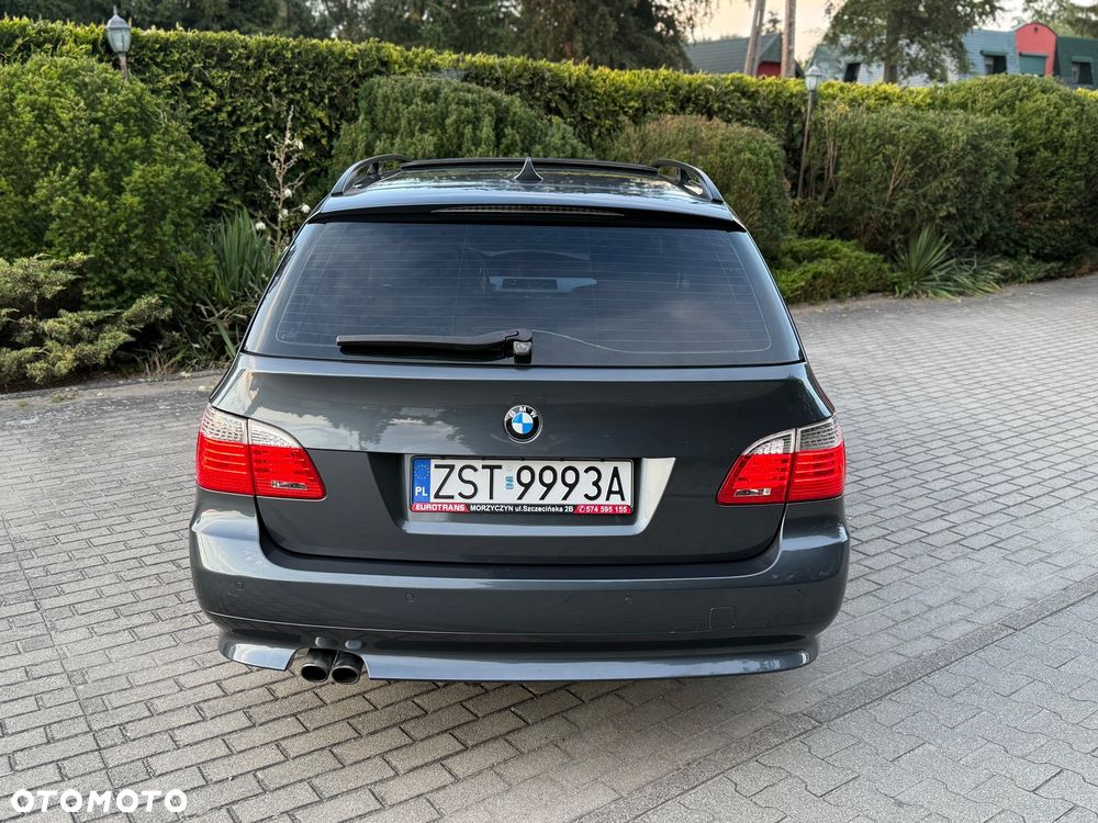 BMW Seria 5 523i Edition Exclusive - 4