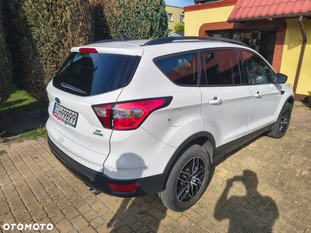 Ford Kuga - 8