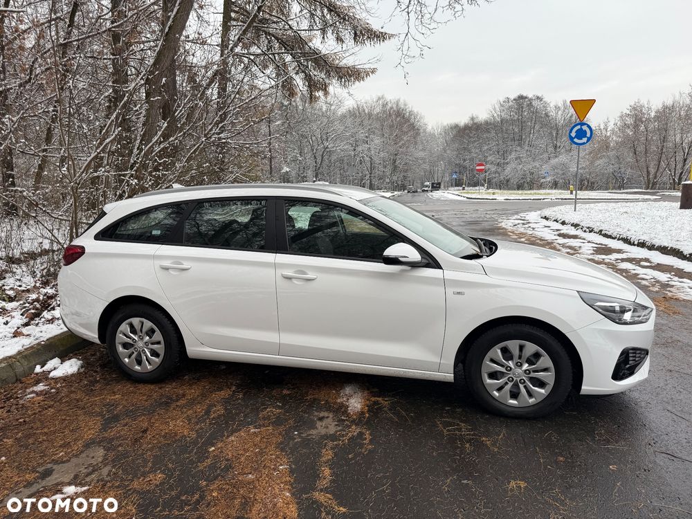 Hyundai i30 1.5 T-GDI 48V Modern - 6