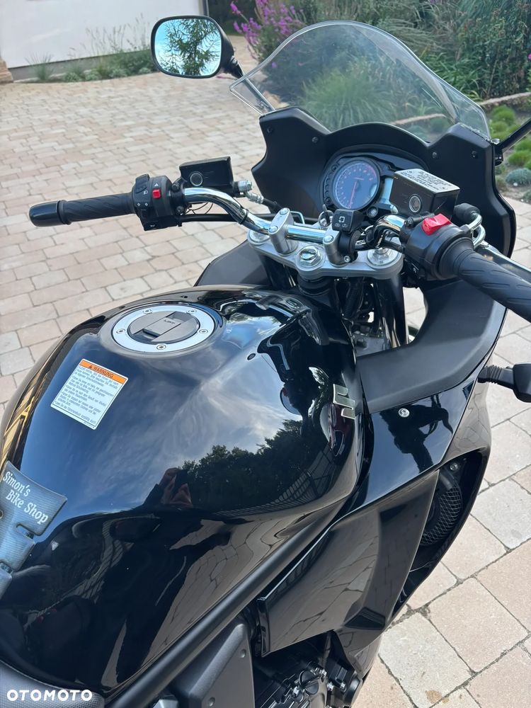 Suzuki GSX - 14
