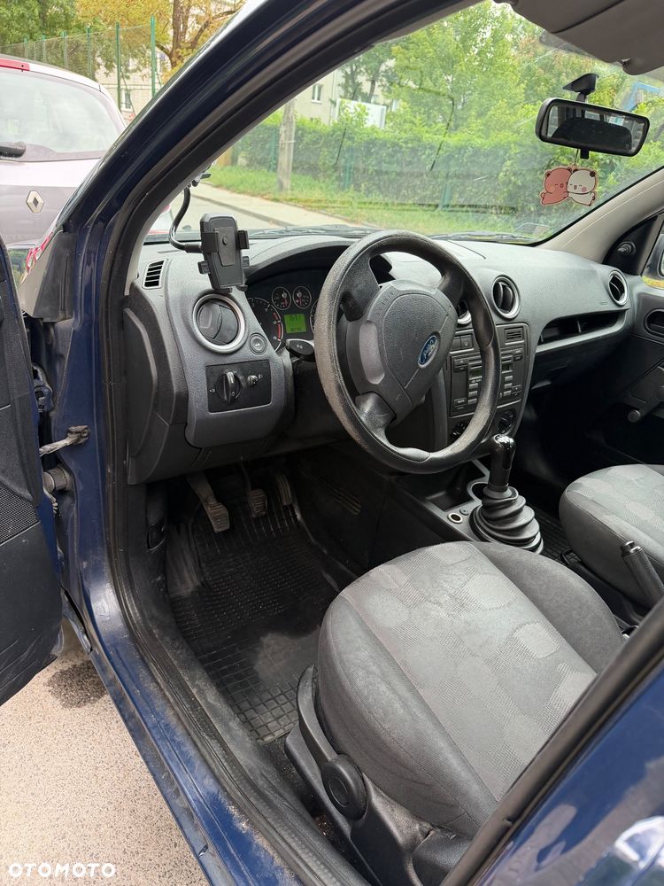 Ford Fusion 1.4 TDCi Ambiente - 11
