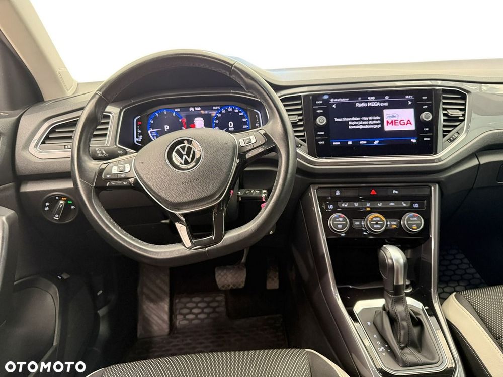 Volkswagen T-Roc - 10